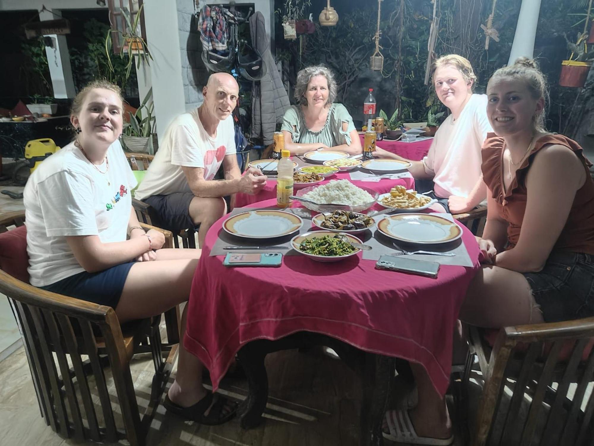 Rock Cascade Tourist Home & Cookery School Polonnaruwa Bagian luar foto